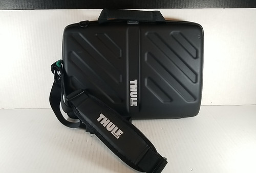 Thule gauntlet laptop sleeve - thule,
